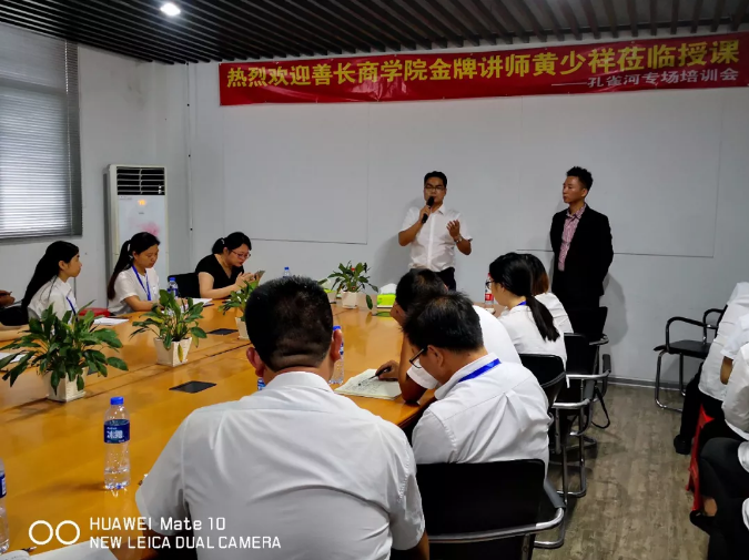 ���������������ڱ��У����A�ڈ�(zh��)�С���Ӗ(x��n)�������