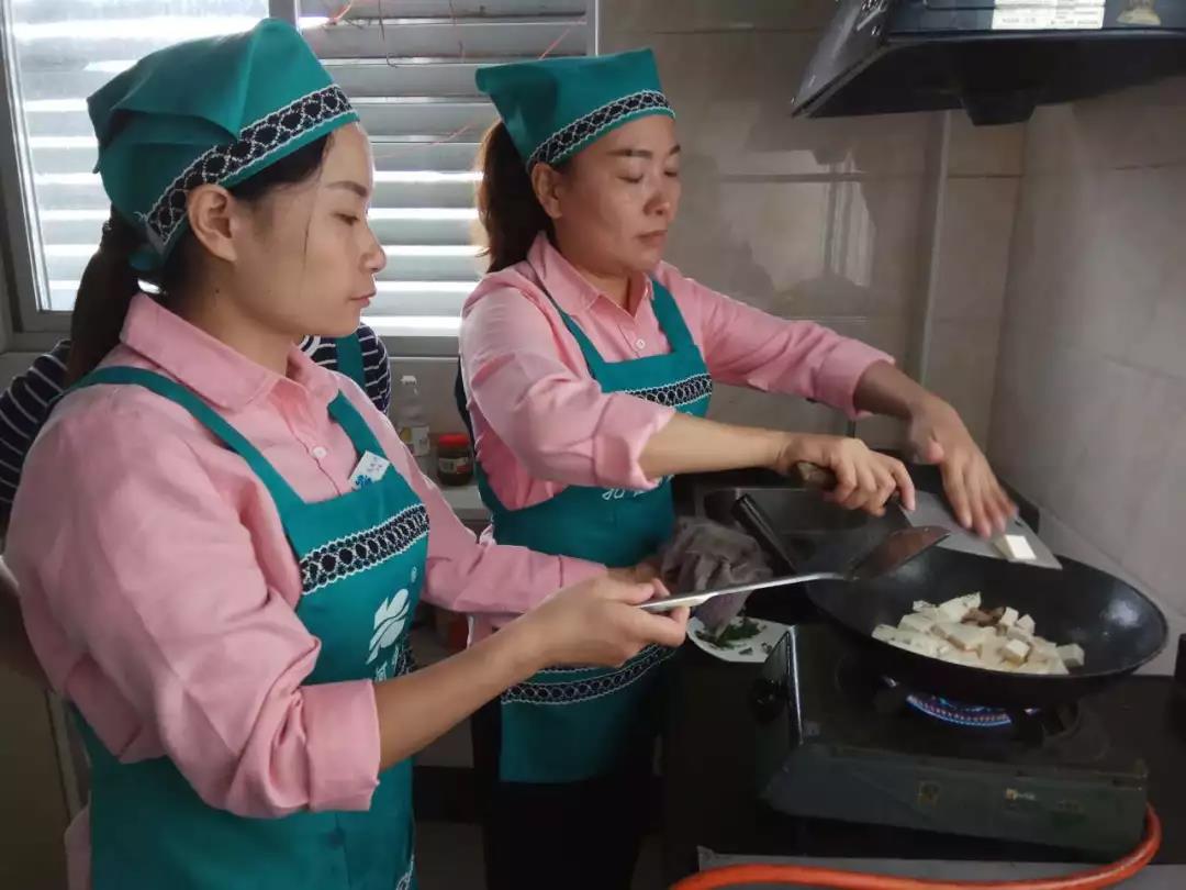 ��֪ͨ��8��20����ɩ��Ӗ(x��n)�_�n��������